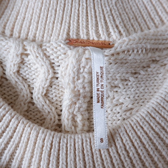 SOLD- FREE PEOPLE Take The Plunge Sweater Vest - Picture 8 of 9